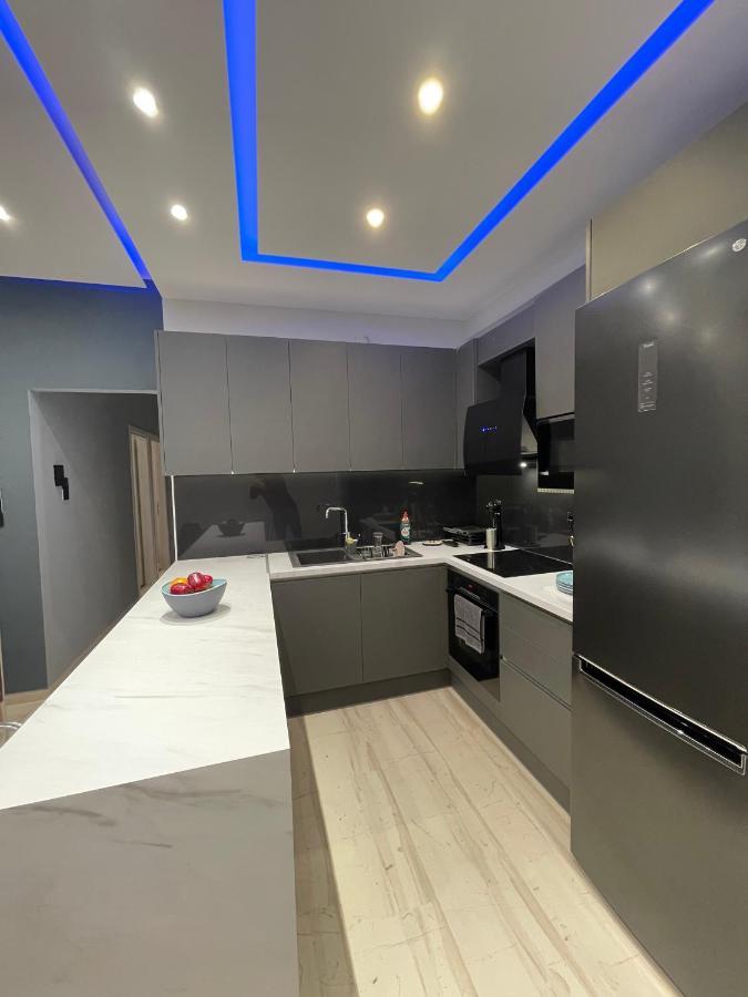 Luxury 3 Bedroom Apartment In Kiato Center 외부 사진